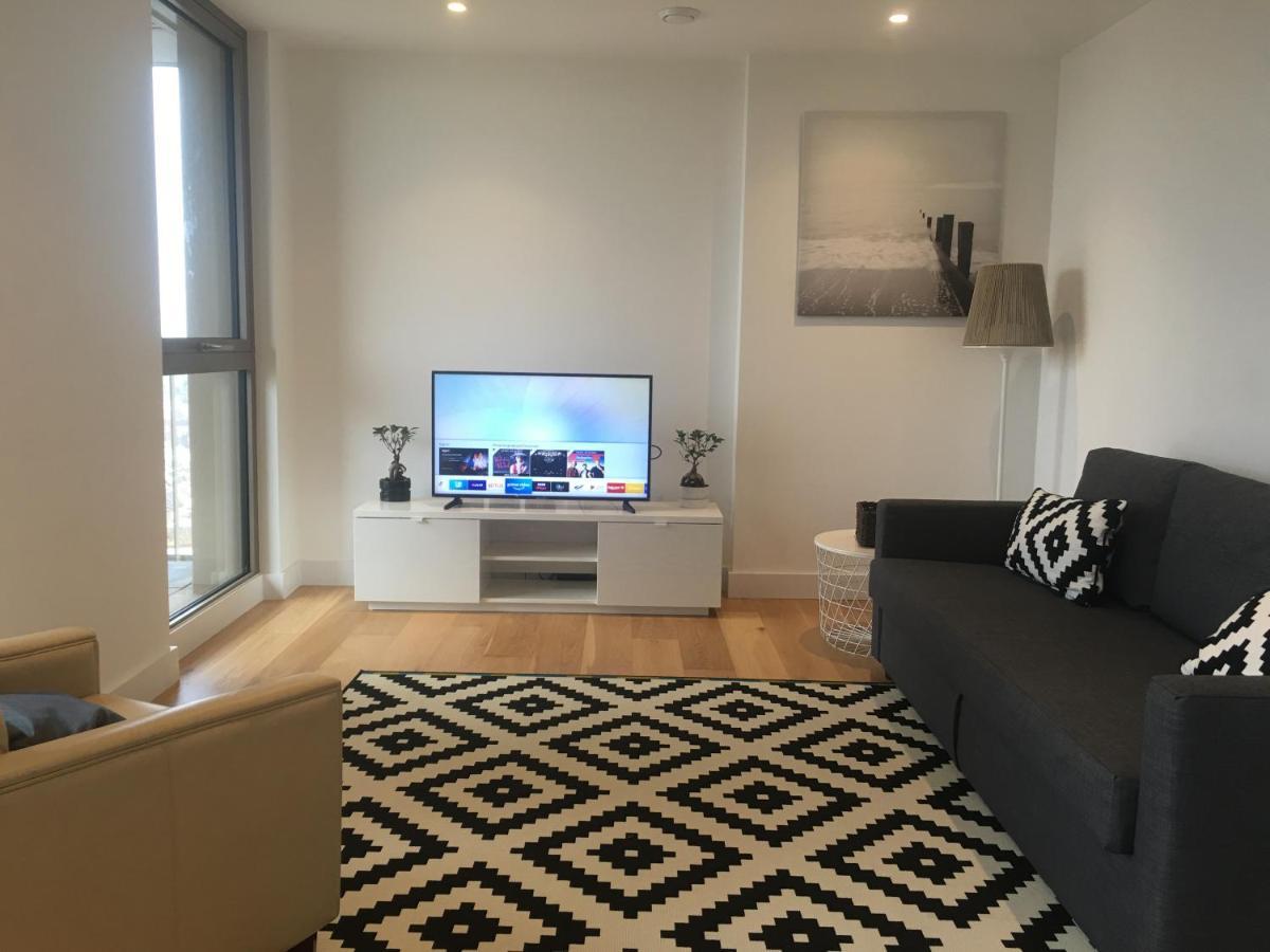 Luxurious serviced apartment in Croydon Extérieur photo